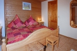 ferienhof-reichart_fewo-bergblick-doppelbett