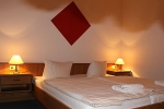 hotel-riedel-zittau_zimmer-doppelbett