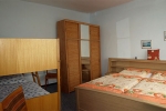 fewo-mitzlaff_schlafzimmer