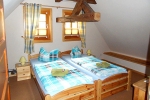 ferienwohnanlage-mathias-john_ferienhaus-schlafzimmer