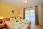 landhaus-besler_fewo2-schlafzimmer