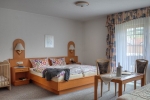 landgasthof-sauer_zimmer2-doppelbett
