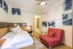 hotel-brunner-amberg_heike-lepke-inside-the-whale-einzelzimmer