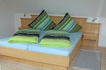 ferienhof-bitschnau_schlafzimmer2
