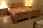 ferienwohnung_haus hildegard_schlafzimmer